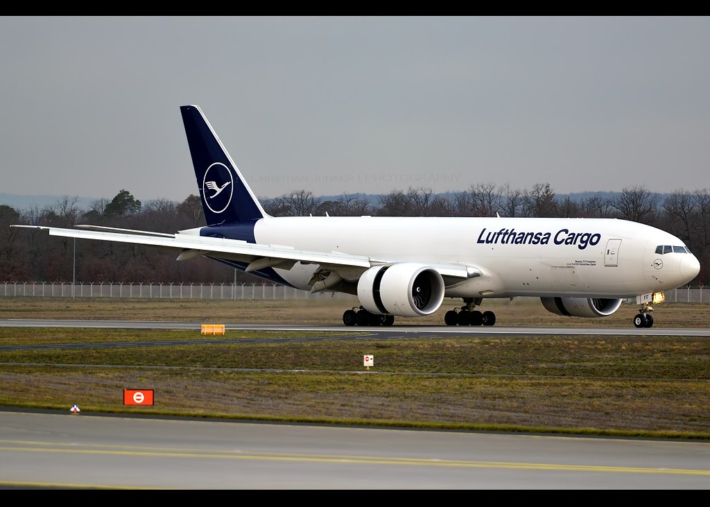 Apa Itu Pengangkut Kargo Udara?