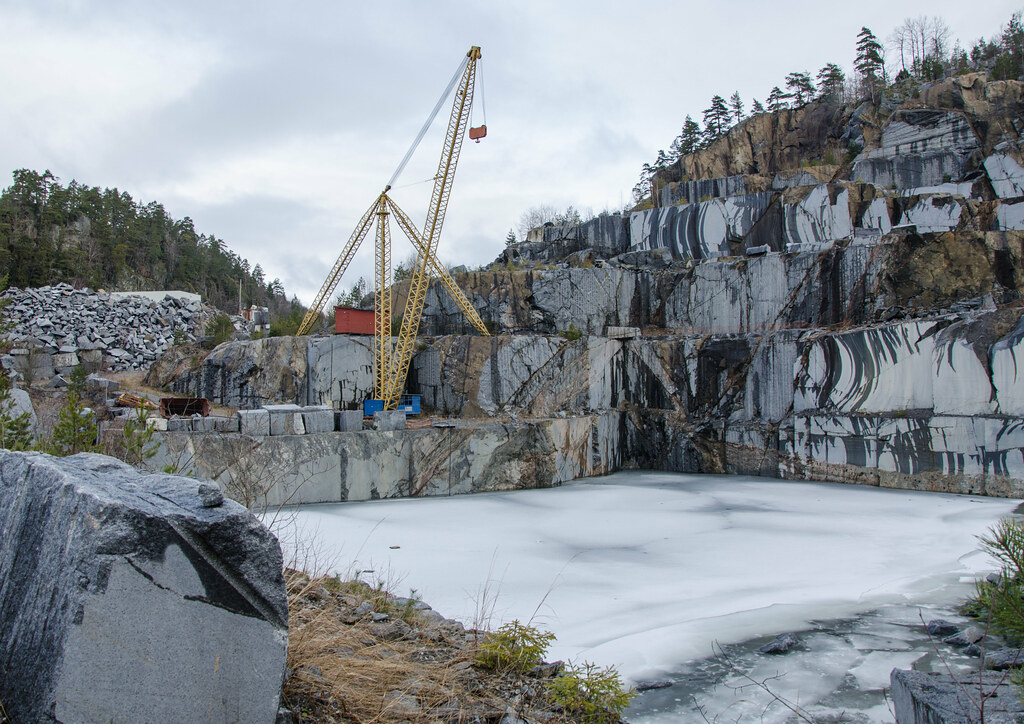 Dari Quarry ke Center-Stage